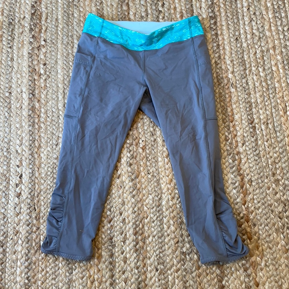 Gray Ivivva Capri Leggings; size S/M & girls 14